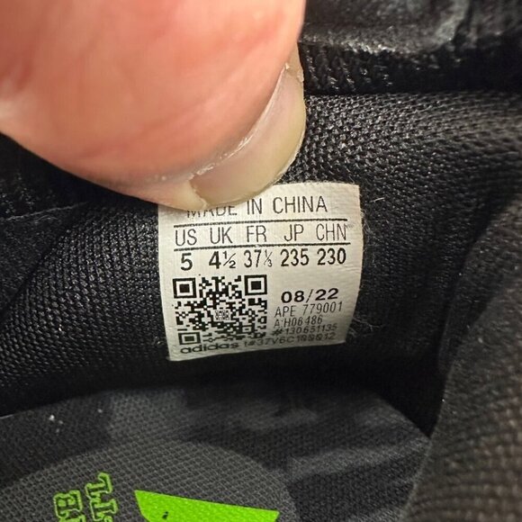 Adidas Trae Young 2.0 Basketball Shoes Boys Size 5 US - 130651135 - Picture 7 of 11